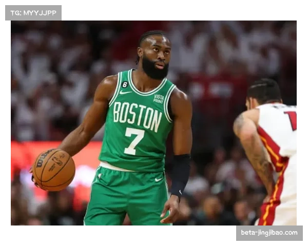 杰伦·布朗伤愈复出，凯尔特人备战对阵骑士的关键之战