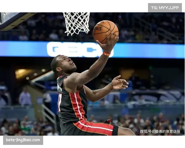 深圳史密斯月最佳场均28+7+8，持球大核打法带动全队