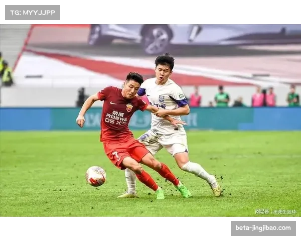 武磊无球跑动撕裂防线，海港肋部穿插频率冠绝联赛